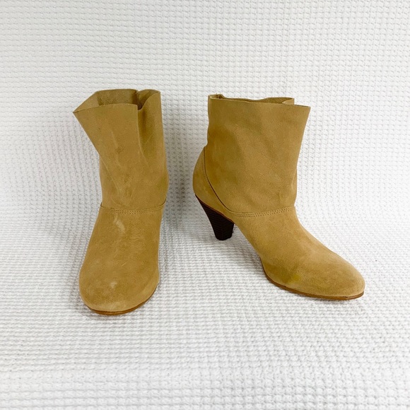 Cynthia Vincent Suede Gia Pull On Booties - Picture 3 of 8
